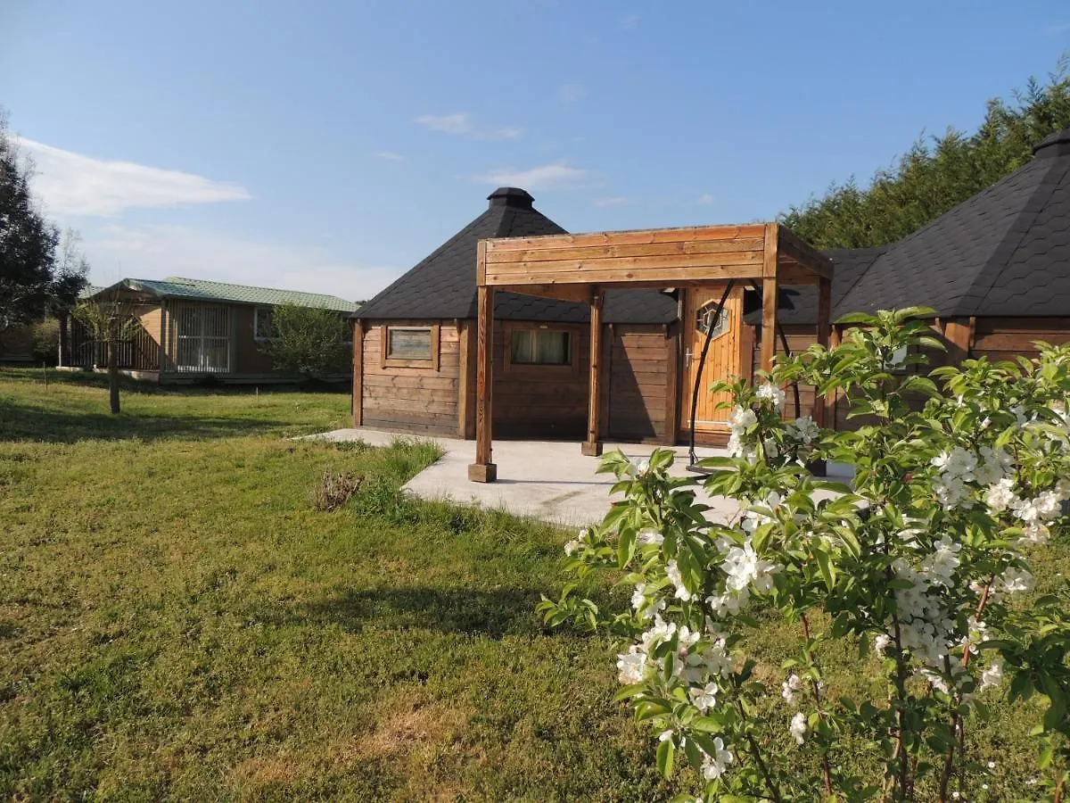 Chalet Atypique Lola Type Kota Location En Gite Chazemais
