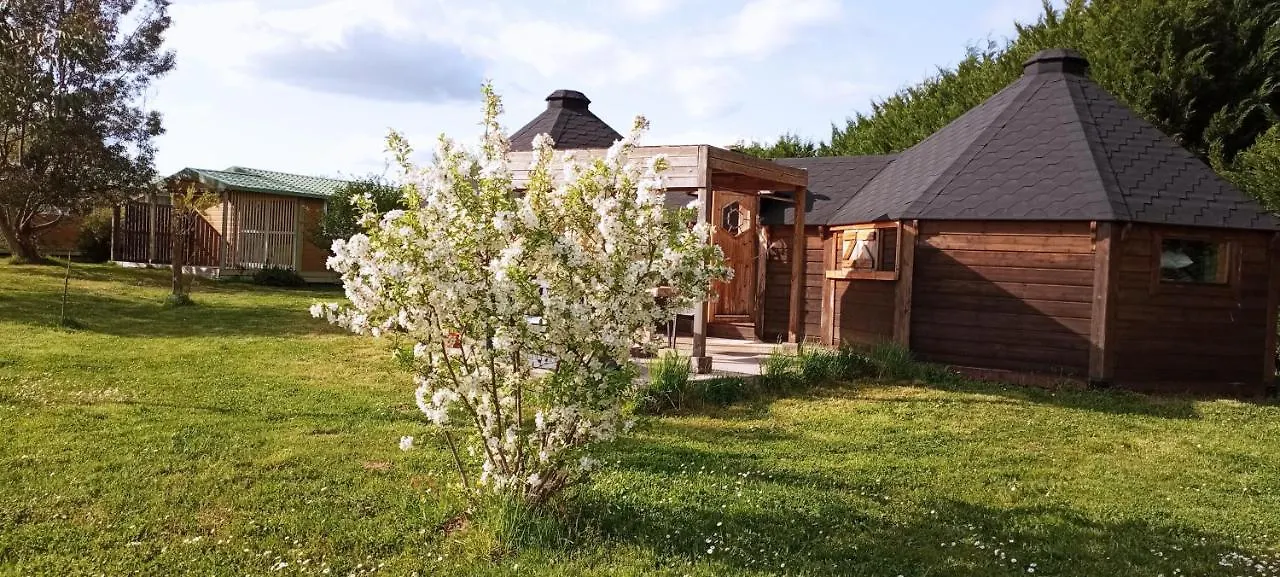 Chalet Atypique Lola Type Kota Location En Gite Chazemais